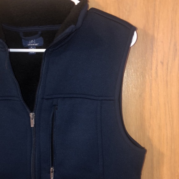 Men’s George vest - Picture 2 of 3